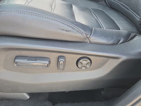 Used 2017 Honda CR-V EX-L image 10