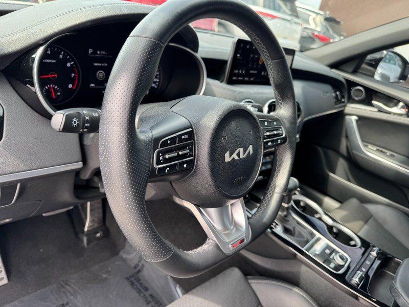 Used 2022 Kia Stinger GT-Line AWD/4WD image 15