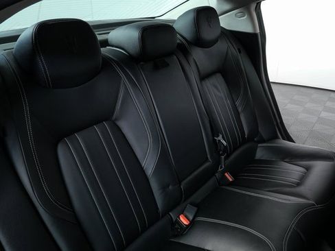 Used 2016 Maserati Ghibli image 21