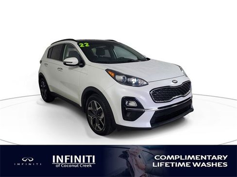 Used 2022 Kia Sportage EX image 1