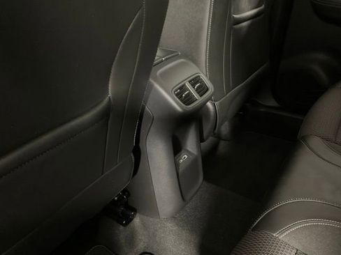 Used 2022 Buick Envision Preferred FWD image 17