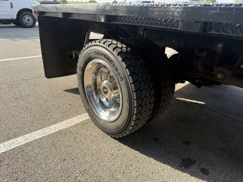 Used 2011 Ford F550 2WD Regular Cab Super Duty w/ XL Value Pkg image 12