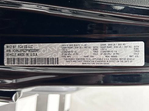 Used 2023 Jeep Wrangler Unlimited Rubicon w/ Cold Weather Group AWD/4WD image 23
