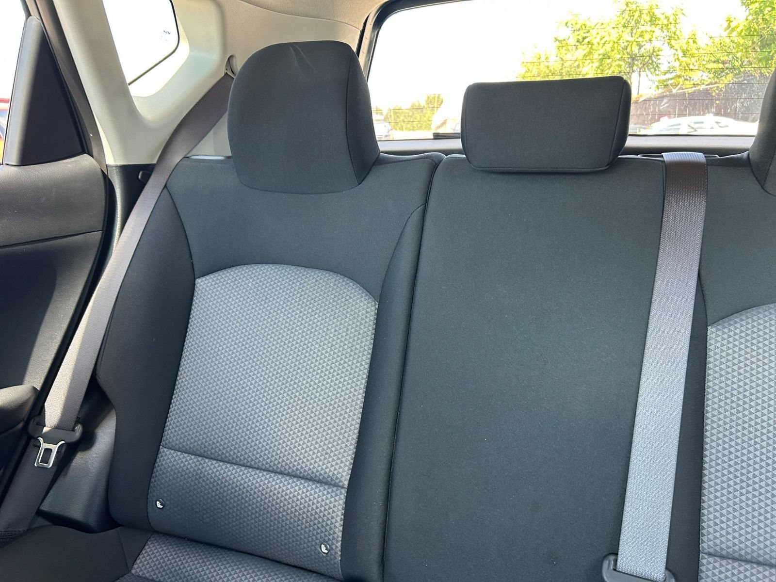 Used 2025 Kia Soul LX w/ LX Technology Package FWD image 33