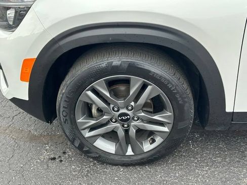 Used 2023 Kia Seltos S FWD image 12