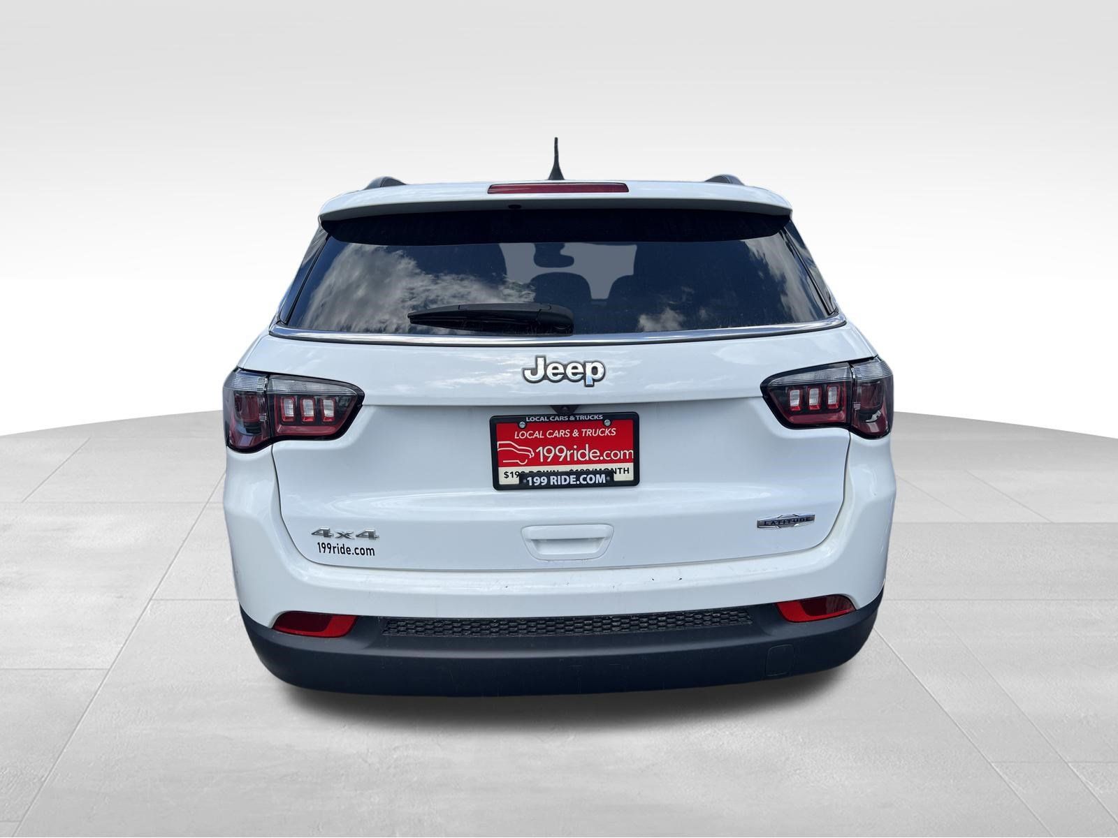 Used 2024 Jeep Compass Latitude AWD/4WD image 7