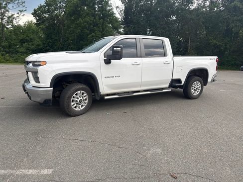 Used 2021 Chevrolet Silverado 2500 LT w/ Convenience Package AWD/4WD image 1