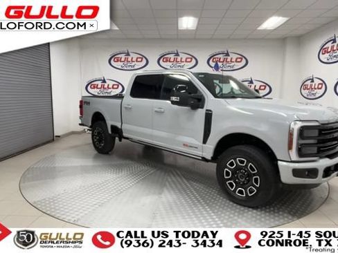 Used 2026 Ford F250 Platinum AWD/4WD image 2