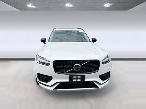 Certified 2023 Volvo XC90 T8 Ultimate w/ Lounge Package AWD/4WD image 6