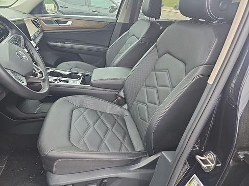 Used 2026 Volkswagen Atlas SE AWD/4WD image 4