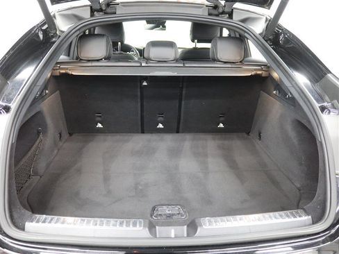 Used 2023 Mercedes-Benz GLC 300 4MATIC Coupe image 6