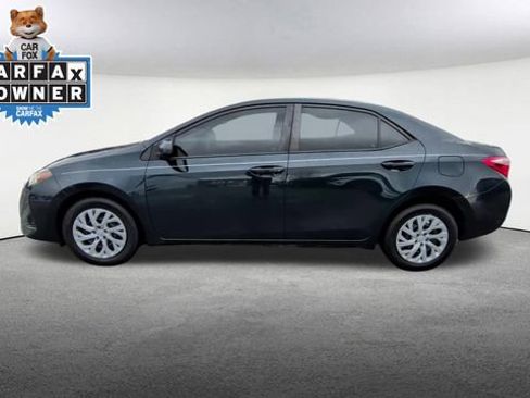 Used 2018 Toyota Corolla LE image 5