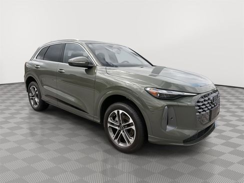 New 2026 Audi Q5 Premium image 3