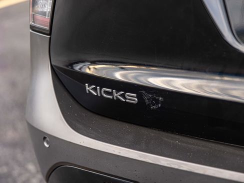 Used 2025 Nissan Kicks S AWD/4WD image 15