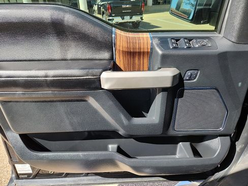 Used 2015 Ford F150 Lariat w/ Equipment Group 502A Luxury image 12