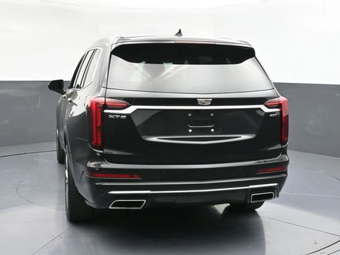 Used 2022 Cadillac XT6 Premium Luxury w/ Technology Package image 7