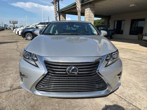 Used 2017 Lexus ES 350 w/ Luxury Package FWD image 11
