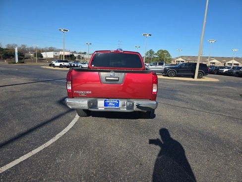 Used 2015 Nissan Frontier S image 4