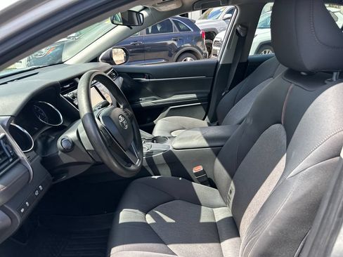 Used 2019 Toyota Camry LE FWD image 13