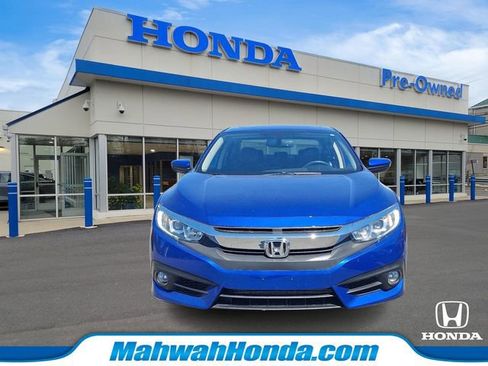 Used 2018 Honda Civic EX-L image 2