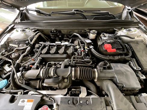Used 2021 Honda Accord LX image 29