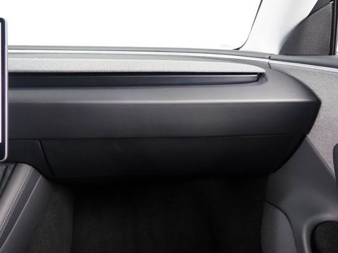Used 2025 Tesla Model 3 RWD image 43