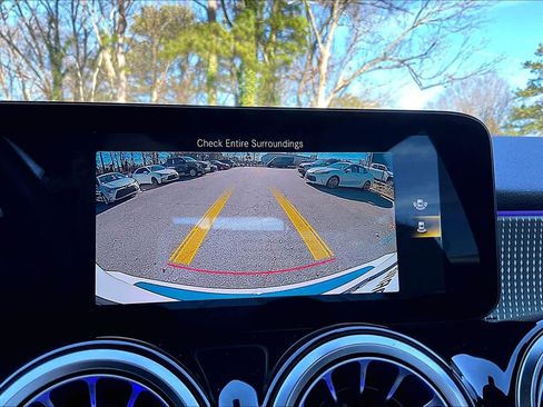 Used 2022 Mercedes-Benz GLB 250 image 26