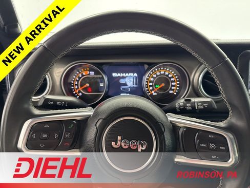 Used 2023 Jeep Wrangler Sahara image 22