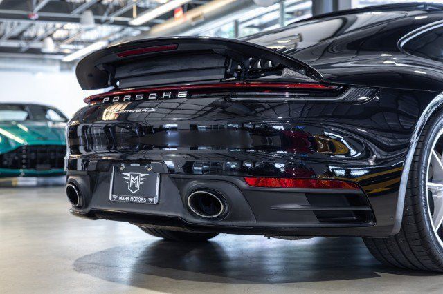 Used 2020 Porsche 911 Carrera 4S AWD/4WD image 25