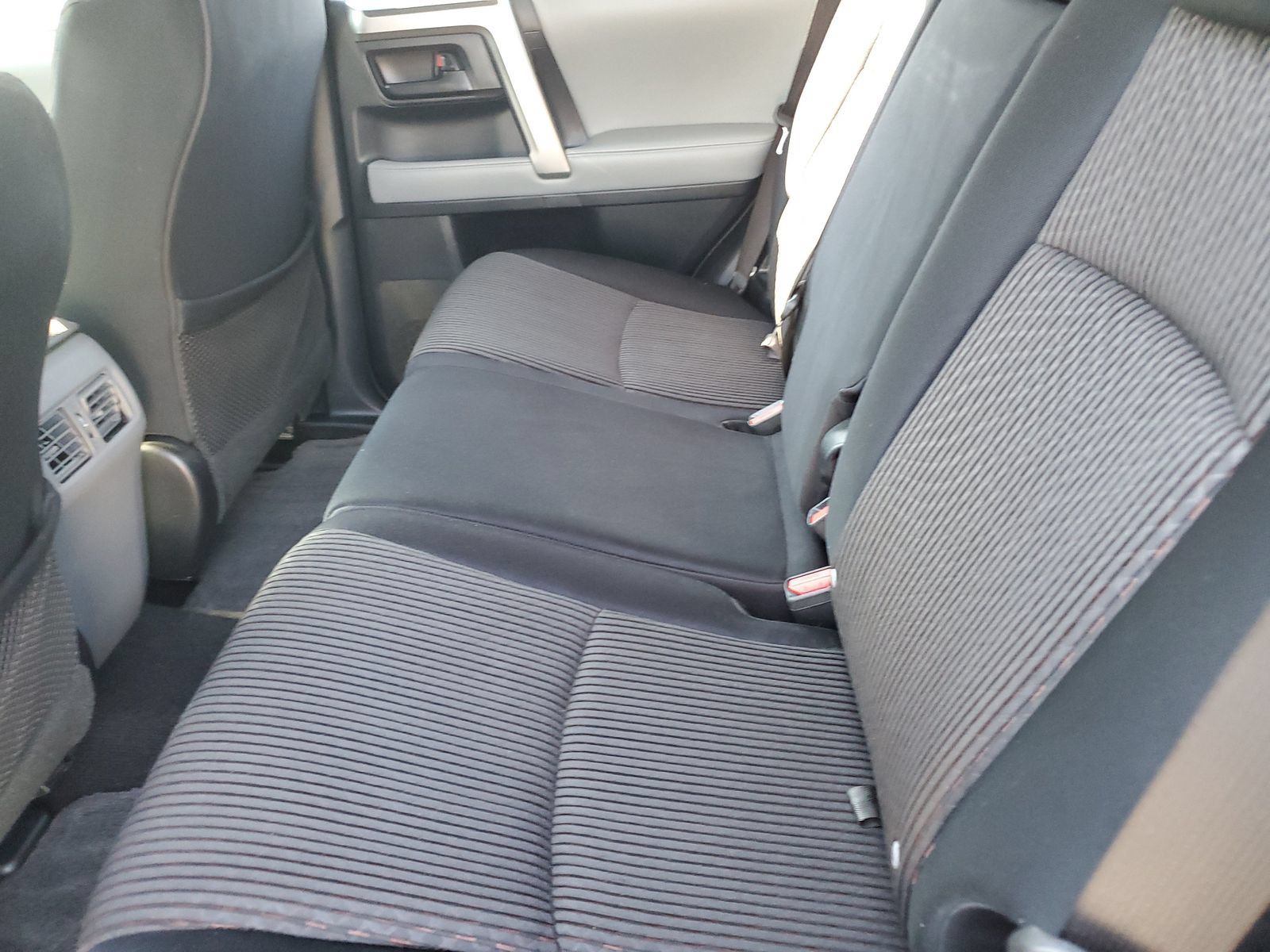 Used 2010 Toyota 4Runner SR5 AWD/4WD image 12