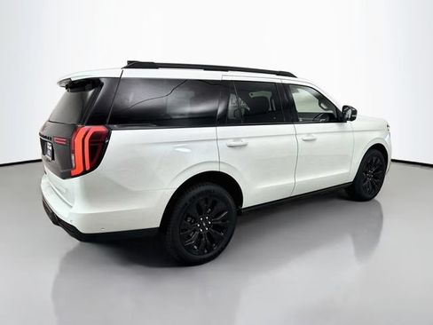 Used 2025 Ford Expedition Platinum w/ Stealth Appearance Package AWD/4WD image 7