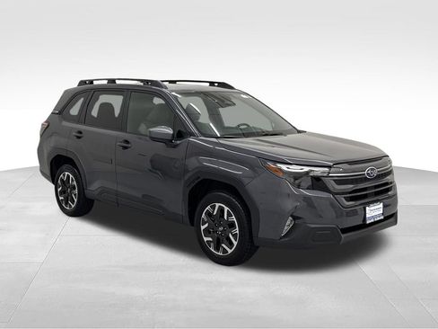 Used 2026 Subaru Forester Premium AWD/4WD image 9