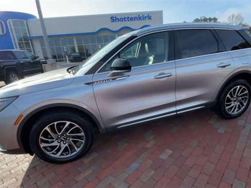 Used 2022 Lincoln Corsair FWD image 6