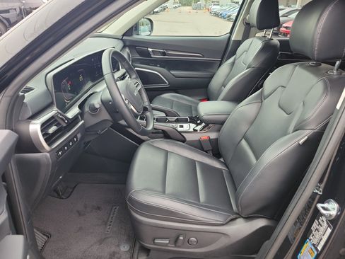 Used 2025 Kia Telluride S image 22