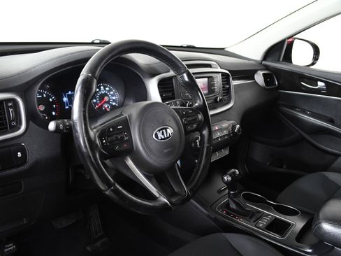 Used 2016 Kia Sorento LX w/ LX Convenience Package image 20