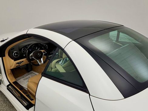 Used 2016 Mercedes-Benz SL 400 w/ Premium I Package image 10
