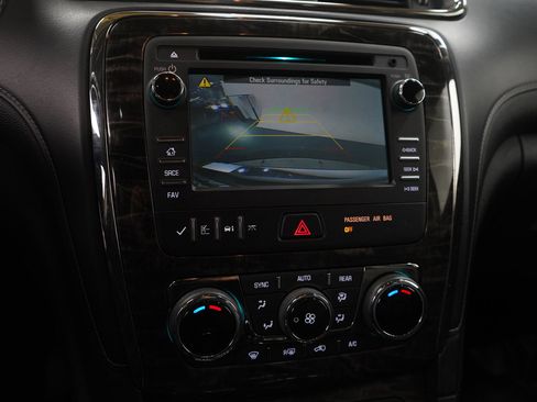 Used 2014 Buick Enclave Leather image 23