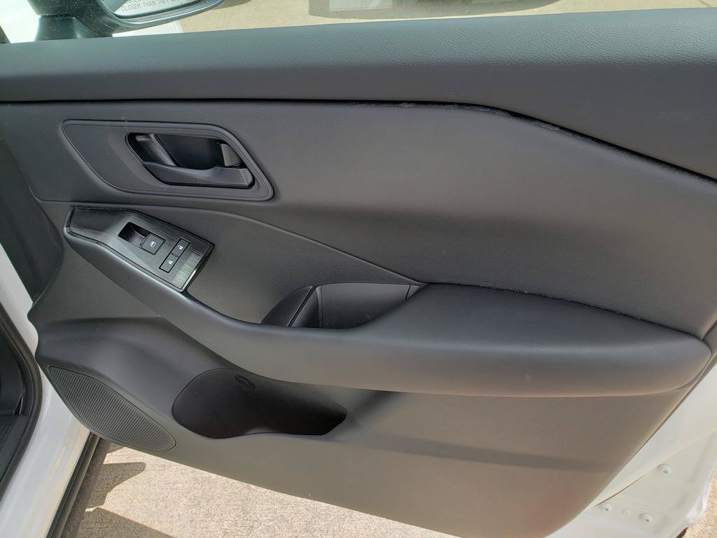 Certified 2025 Nissan Rogue S AWD/4WD image 24