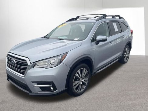 Used 2022 Subaru Ascent Limited w/ Technology Package AWD/4WD image 2