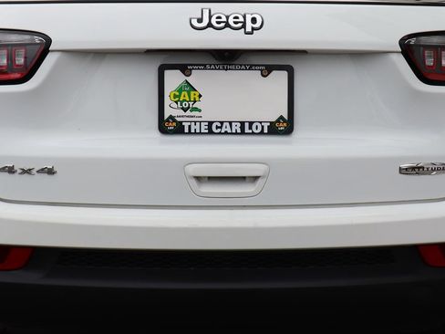 Used 2024 Jeep Compass Latitude AWD/4WD image 21