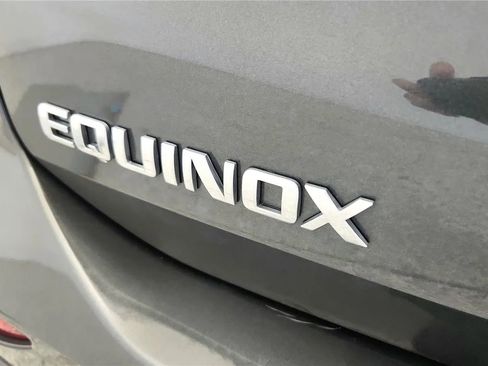 Used 2020 Chevrolet Equinox LS FWD image 17