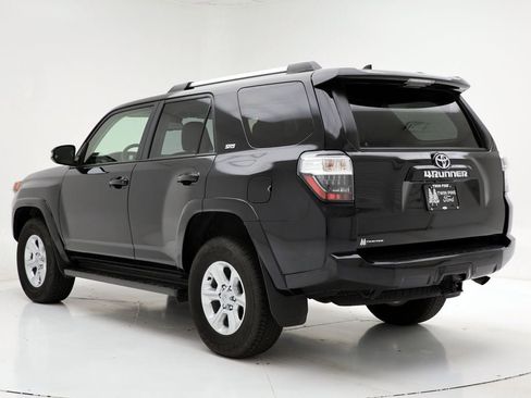 Used 2024 Toyota 4Runner SR5 Premium image 8