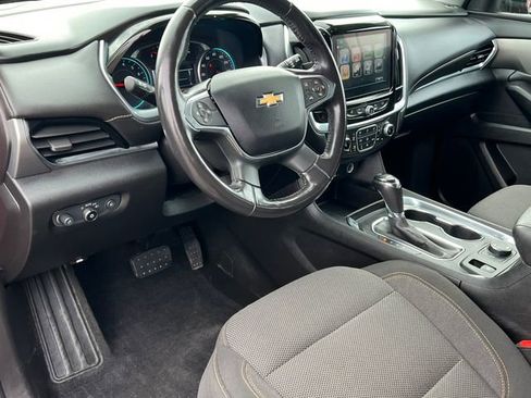 Used 2019 Chevrolet Traverse LT image 18