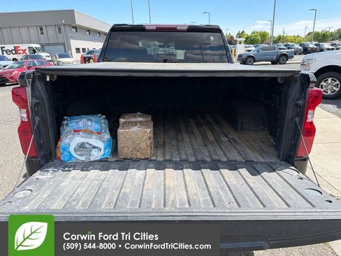 Used 2021 Chevrolet Silverado 1500 LT w/ Bed Protection Package AWD/4WD image 11
