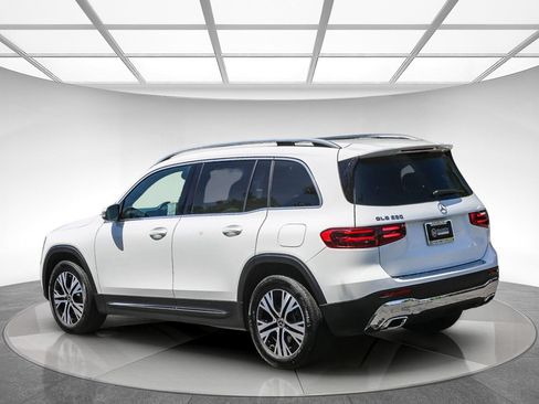 Used 2026 Mercedes-Benz GLB 250 image 2