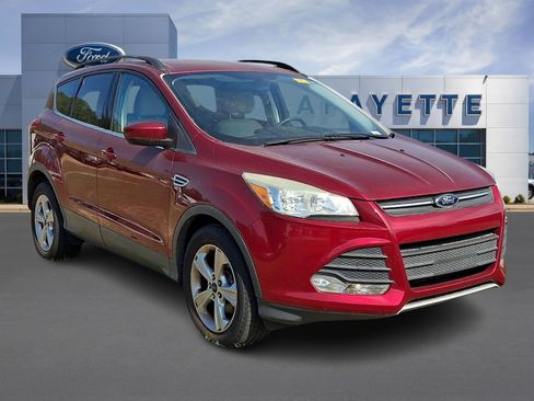 Used 2014 Ford Escape SE w/ Equipment Group 201A FWD image 1