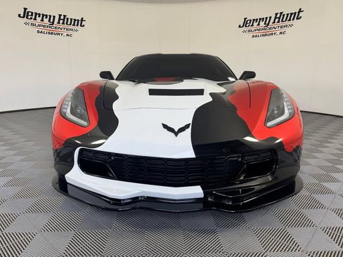 Used 2019 Chevrolet Corvette Stingray Coupe w/ 1LT RWD image 5
