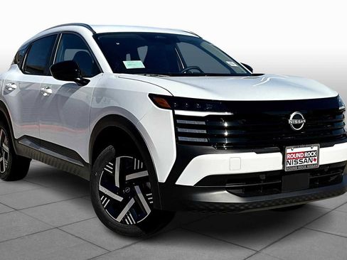 New 2026 Nissan Kicks SV image 2