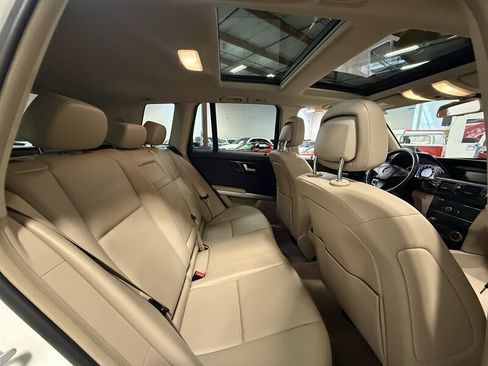 Used 2012 Mercedes-Benz GLK 350 4MATIC image 29