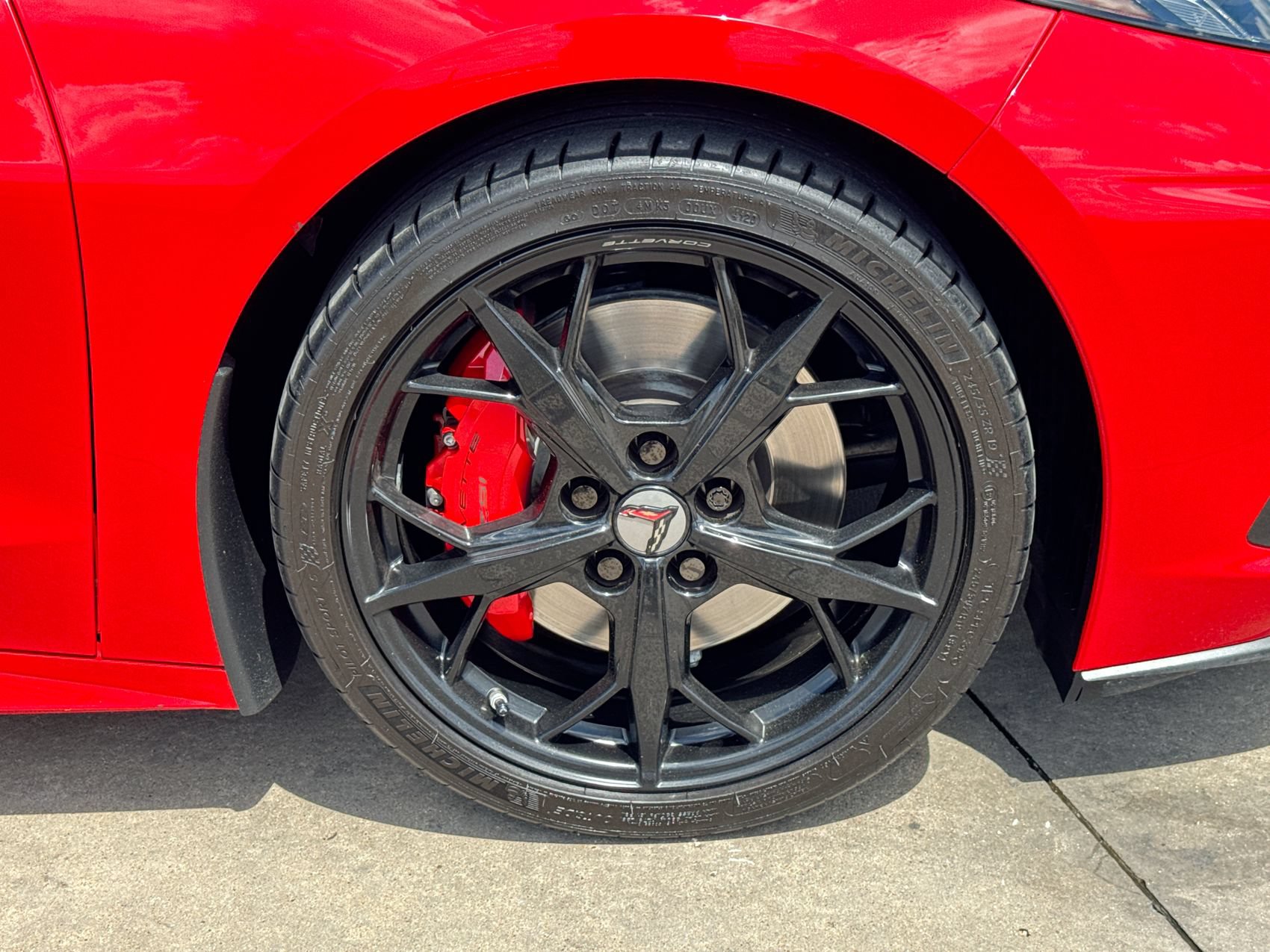Used 2020 Chevrolet Corvette Stingray Coupe w/ Z51 Performance Package RWD image 10